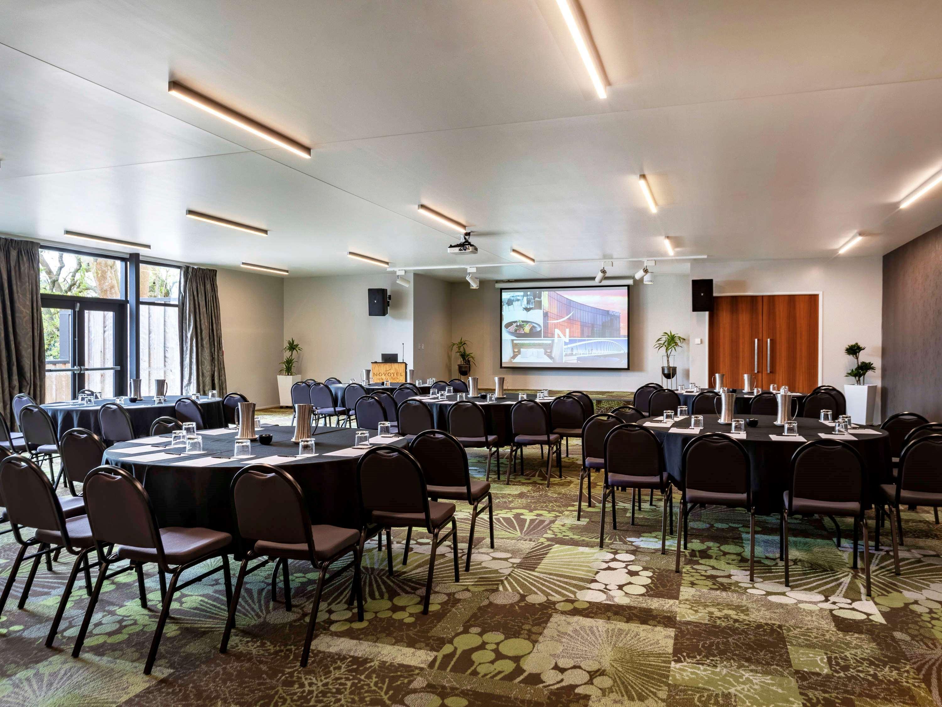 Novotel New Plymouth Taranaki Exterior photo