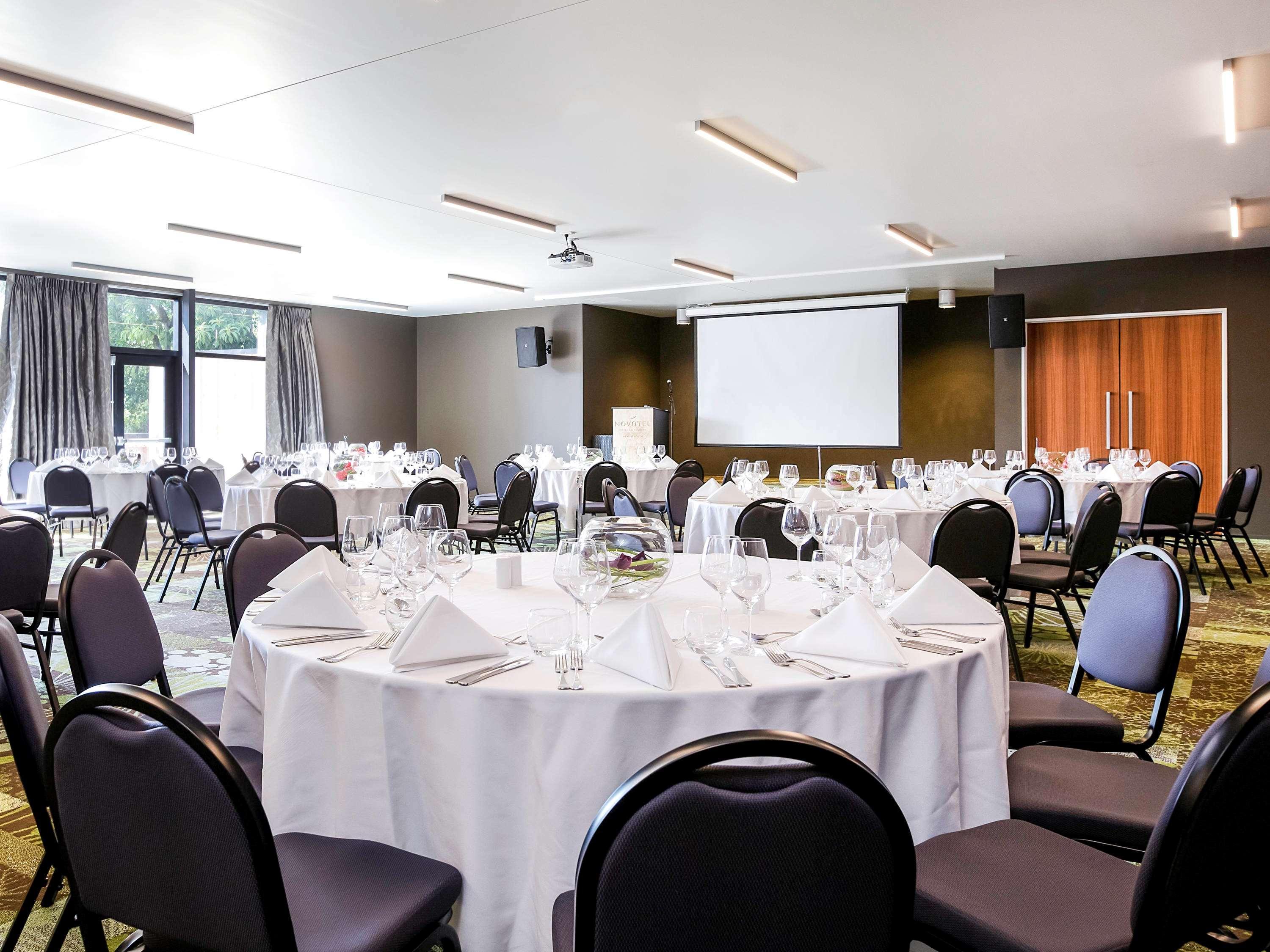 Novotel New Plymouth Taranaki Exterior photo